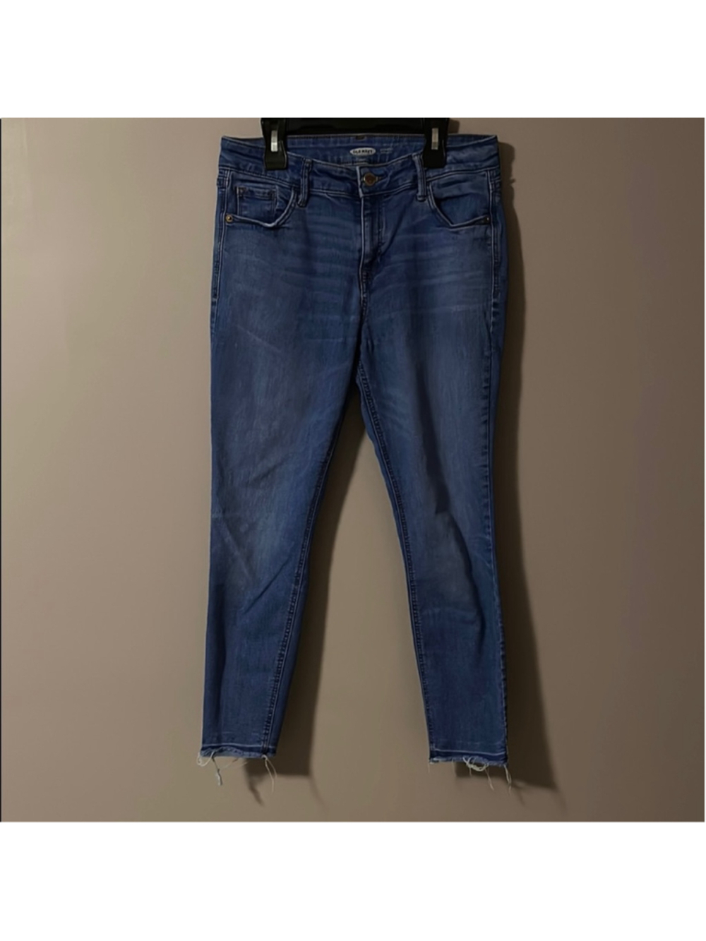 Old Navy Rockstar Super Skinny Blue Ankle Cropped Jeans - 6